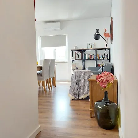 Apartment Parrot House Ericeira