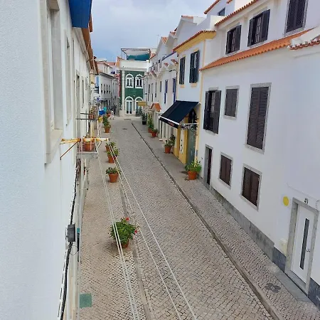 Parrot House Apartament Ericeira